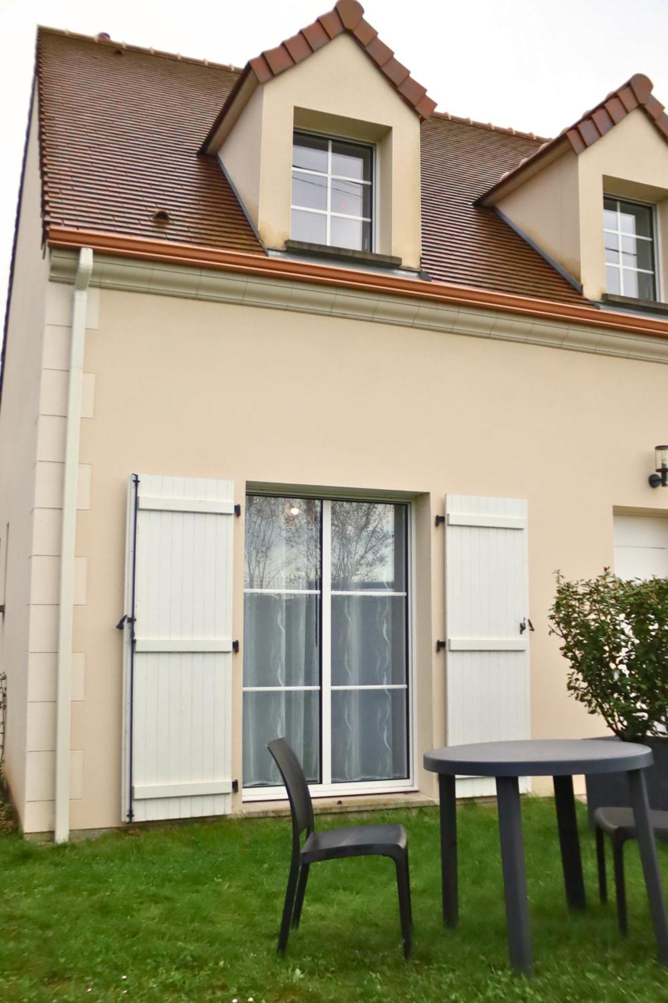 Chambre D'Hote Chancelier Guerin Mont-l'Eveque Exterior photo
